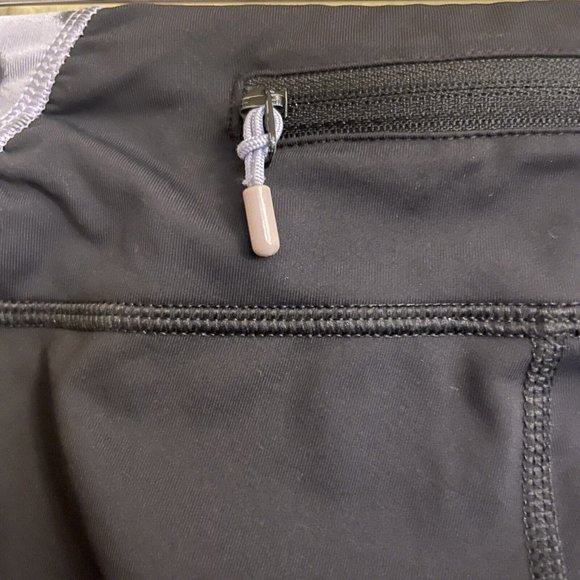 Lululemon Fast Free Crop Legging Size 4 Black High Noon Dot Lilac Running READ - Picture 14 of 16